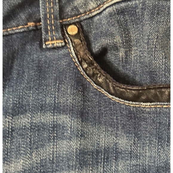 White House Black Market "The Skinny" Side Ankle Zip Jean  Size 4S - Picture 8 of 11